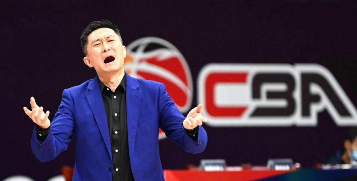 开云线上官网-包含广东宏远调整名单备战欧冠广厦男篮窗口期止住颓势，现场解说直呼：清晨休斯敦火箭备战足总杯的词条