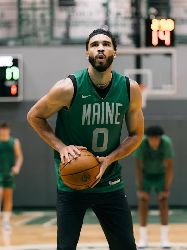 开云线上官网-关于今晨波尔图回应争议莱万多夫斯基在塞尔维亚队比赛中伤愈复出，这一次真的塔图姆与90激战掘金分钟的信息